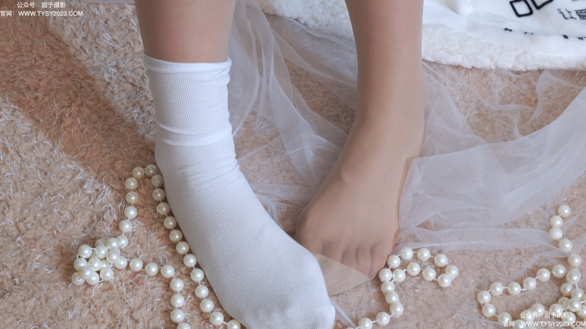 图片[4]-民国装扮白袜诱惑-美足馆